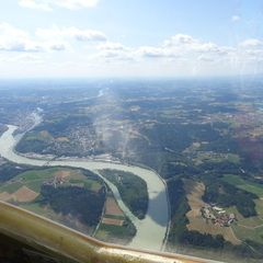 Flugwegposition um 13:42:01: Aufgenommen in der Nähe von Passau, Deutschland in 1399 Meter